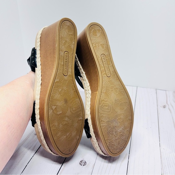 FRYE AND CO. New without Box Livia Black and Tan Wedge Sandals Size 10M - Picture 8 of 10